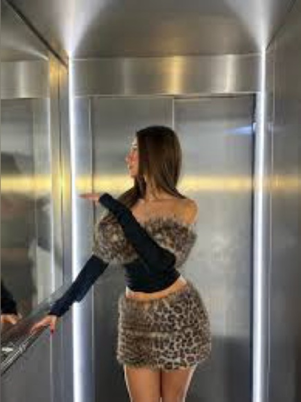 FASHION NOVA Body Language Off-Shoulder Black and Leopard Faux-Fur skirt set XS - Picture 3 of 6